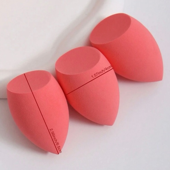 Doll 10 cosmetic bundle. Lip stick, cream blush, foundation, makeup sponge - Picture 8 of 9